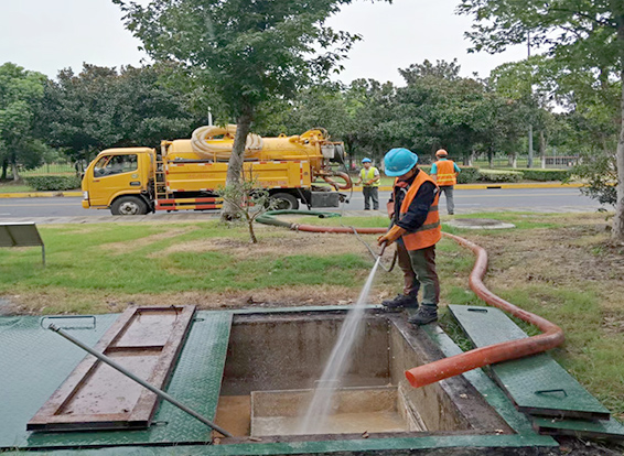 邵原镇化油池清理